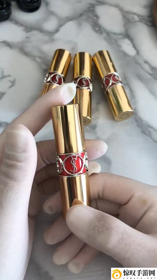 ysl水蜜桃86口红满十八岁会变黑吗
