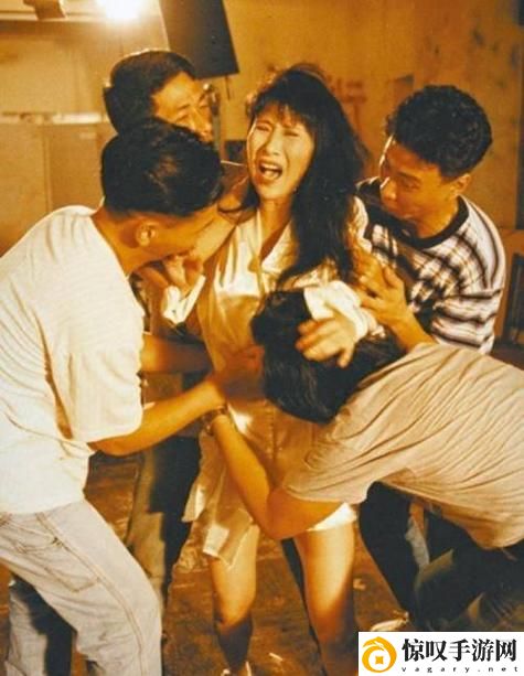 入装免文花吃心B影片3暴
